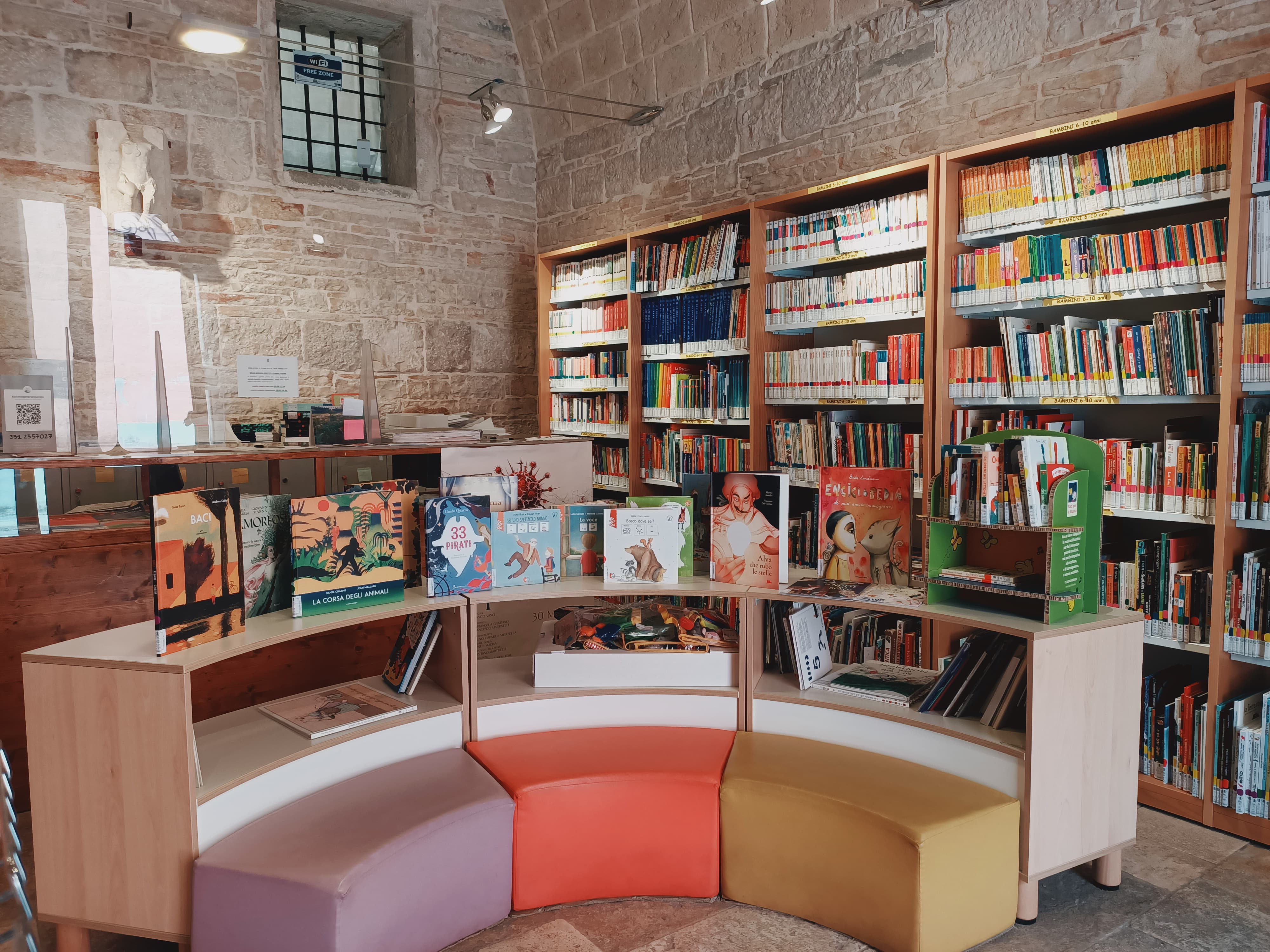 Biblioteca Comunale Biblioteca Comunale