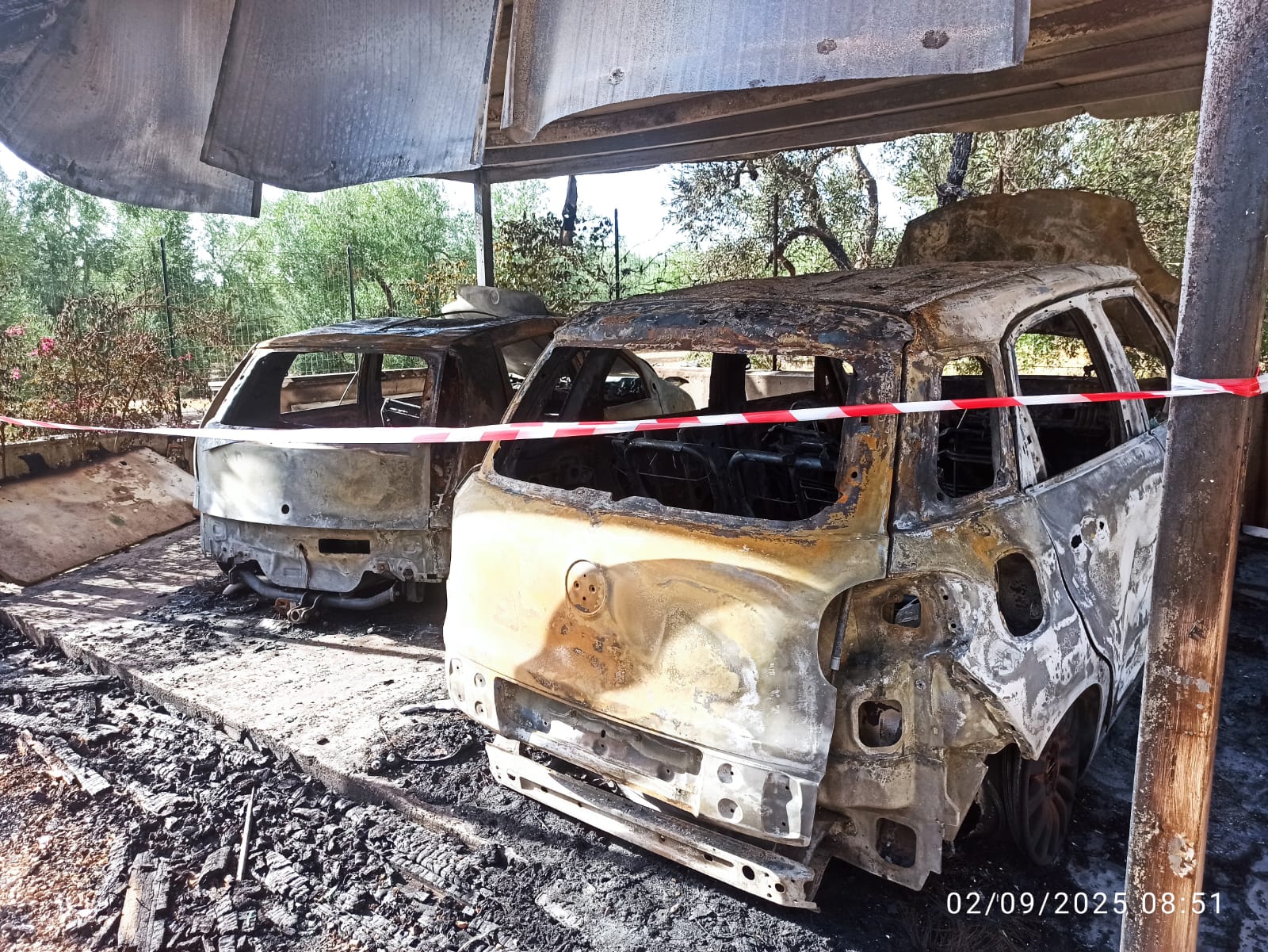 Gravissimo atto intimidatorio contro la Polizia Locale: incendiati i mezzi dell’Ispettore Superiore Lamarca